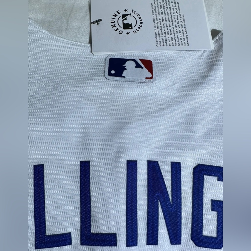 Nike MLB Los Angeles Dodgers Cody Bellinger #35 White Jersey. Youth Size - Picture 7 of 7